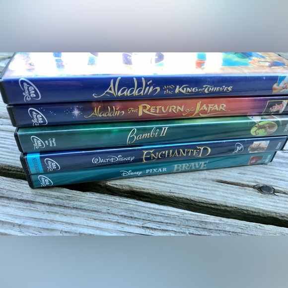 Lot 5 Disney Movies Aladdin Sequels Brave Bambi 2 Enchanted DVD Movies In Cases - Picture 1 of 8